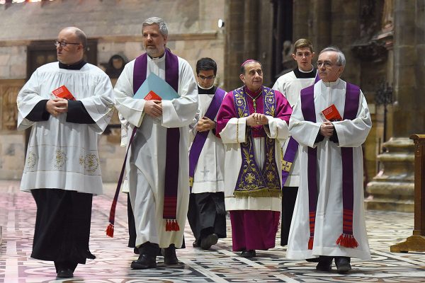 Milano. Mons. Delpini ai preti: in quaresima riflettete sul sostentamento del clero