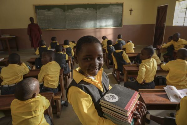 8xmille Terzo Mondo: 90 progetti per educazione, inclusione, sviluppo